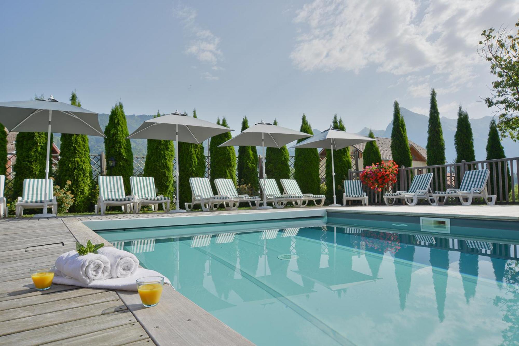 Hotel-Spa Le Morillon Charme & Caractere ภายนอก รูปภาพ