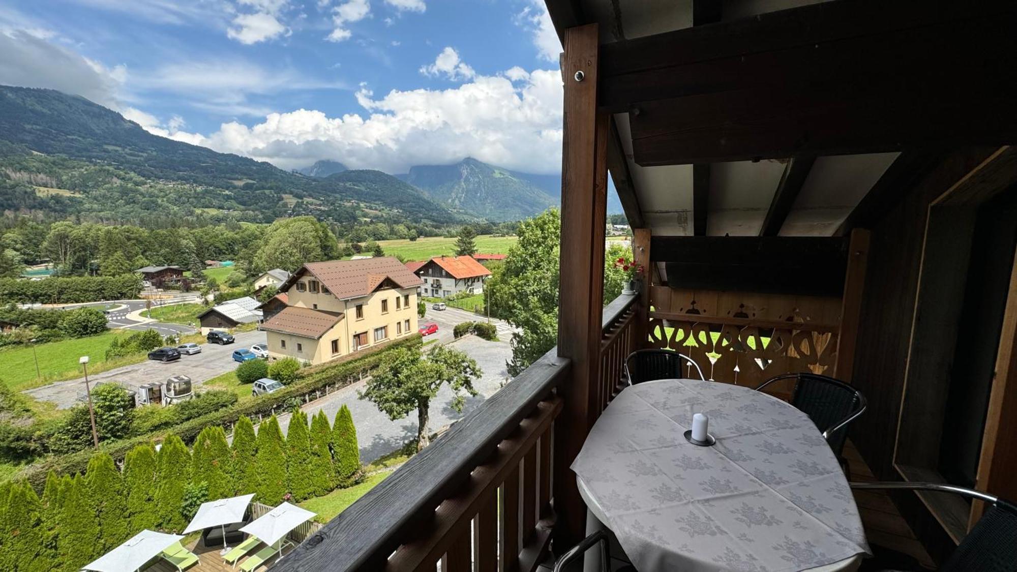 Hotel-Spa Le Morillon Charme & Caractere ภายนอก รูปภาพ